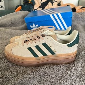 NWT Adidas Gazelle Bold - Collegiate Green, Cream White, Magic Beige - Size 8